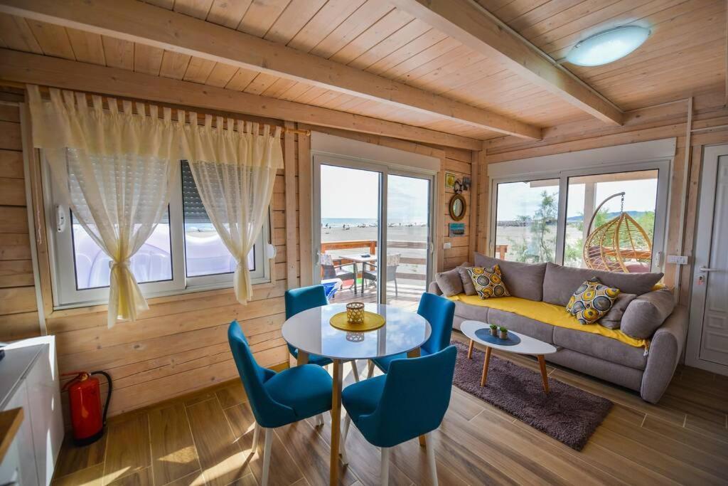 The Beach House With The Magical Sunsets Lägenhet Ulcinj Exteriör bild